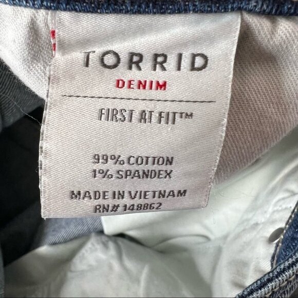 Torrid High Rise Straight Distressed Jeans Size 20 NWT - Picture 15 of 16
